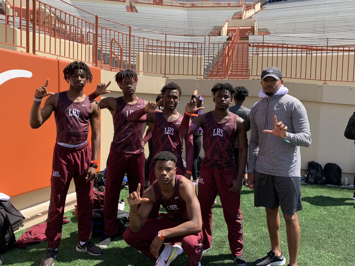 lhscc_track's tweet photo. Texas Relays…ran personal bests in 4x200 relay for both teams! https://t.co/Z6tA7qKGaX