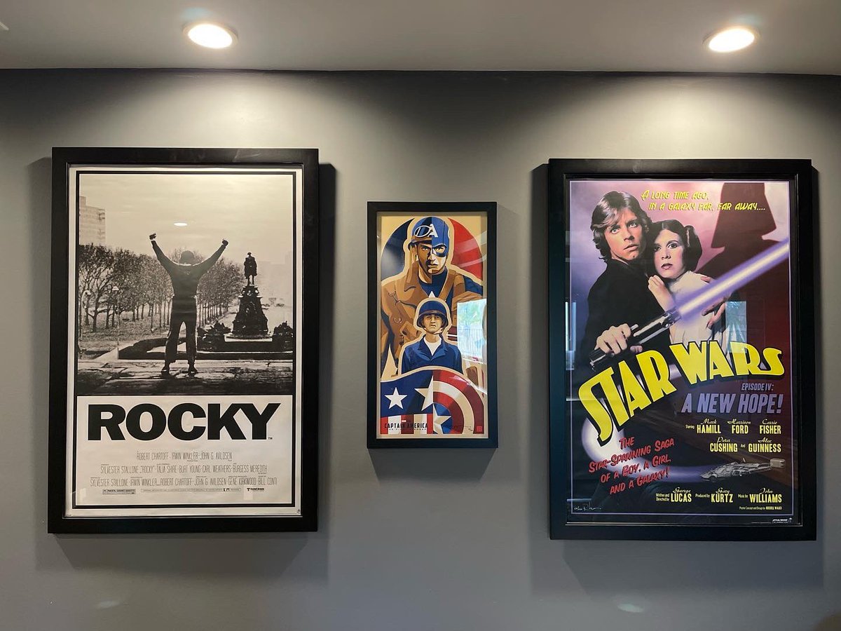 KSGeekMan's tweet photo. Another addition to the wall. “Kid from Brooklyn” by one of my faves @artofdanny added to the cave wall. Still my favorite Marvel film “Cap America First Avenger”. #marvel #marvelart #mancave #geekcave #captainamerica #dannyhaas https://t.co/V2NDner3S4