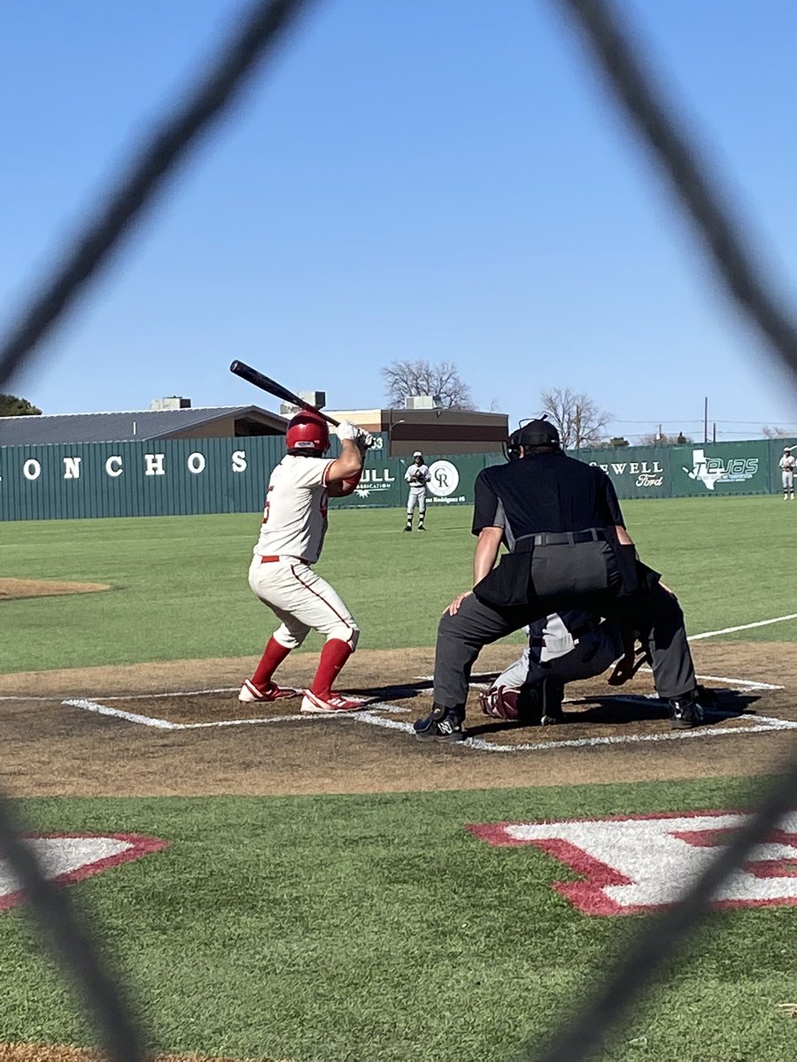 ECISDAthletics's tweet photo. What a beautiful day to watch our @BigRedBronchos boys baseball team on the mound &amp; up to bat! ⚾️ https://t.co/G9Qd0LSDEK