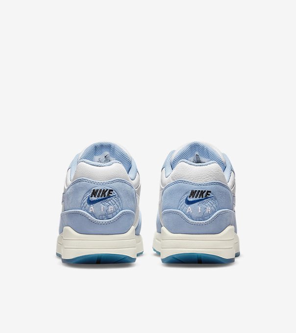 SOLELINKS's tweet photo. Ad: Nike Air Max 1 'Blueprint' releases tomorrow (3/26) at 7am PT/10am ET => https://t.co/nOLcGayTGA https://t.co/OPn6d1iT5t