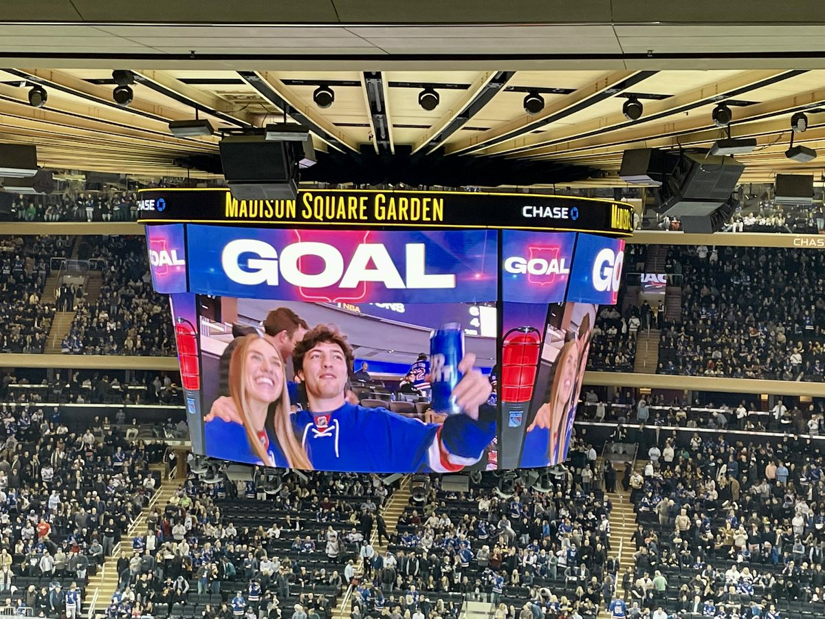 Warren_JL's tweet photo. Chicago natives loving their first game at @TheGarden enjoying @NewYorkRangers_ vs @penguins !!!

3-0 after 1 

#MakeSomeNoise!!

#UrbanSpringBreak

@TeamsLab https://t.co/zqCT2LE6EB