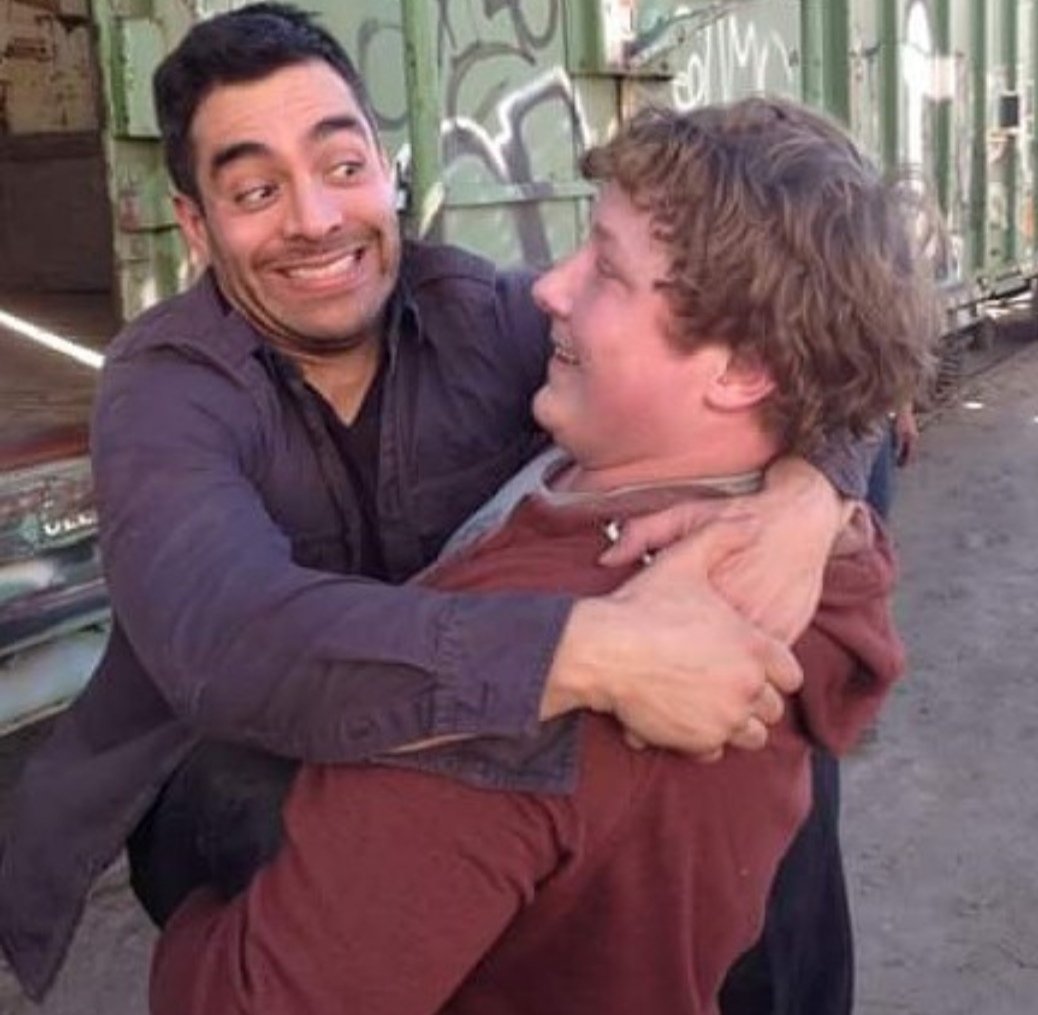claulazareno's tweet photo. @chuladasfansoch Esta me encanta 😍
#compadresMovie
@omarchaparro con Joey https://t.co/TNVano95EA