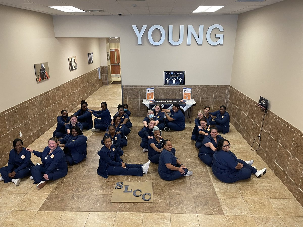 tlwmoore's tweet photo. We are still excited and celebrating #CommunityCollegeWeek! We L❤️VE South Louisiana Community College &amp; our Slcc-Young Memorial Campus! #SLCCPride #CCWeek The best place to #work, #learn, and #succeed!💪🏽🎓🙌🏽 #EverydayExcellence https://t.co/8iSMe0wEWu