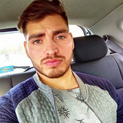 MarceloAleu's tweet photo. #NuevaFotoDePerfil https://t.co/J4MKVobLhS