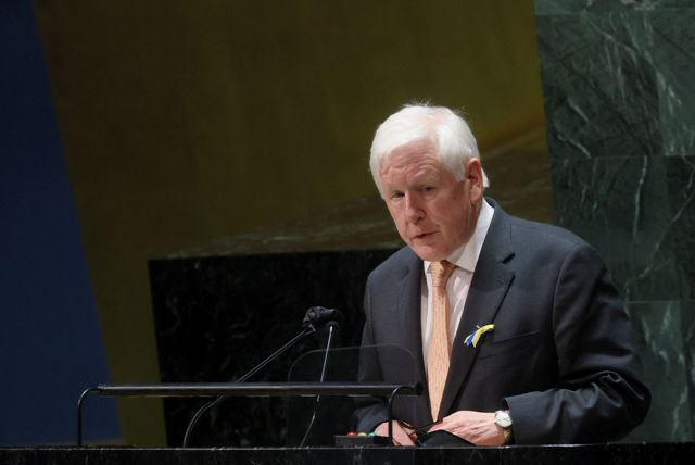 Peter Cook tweet media