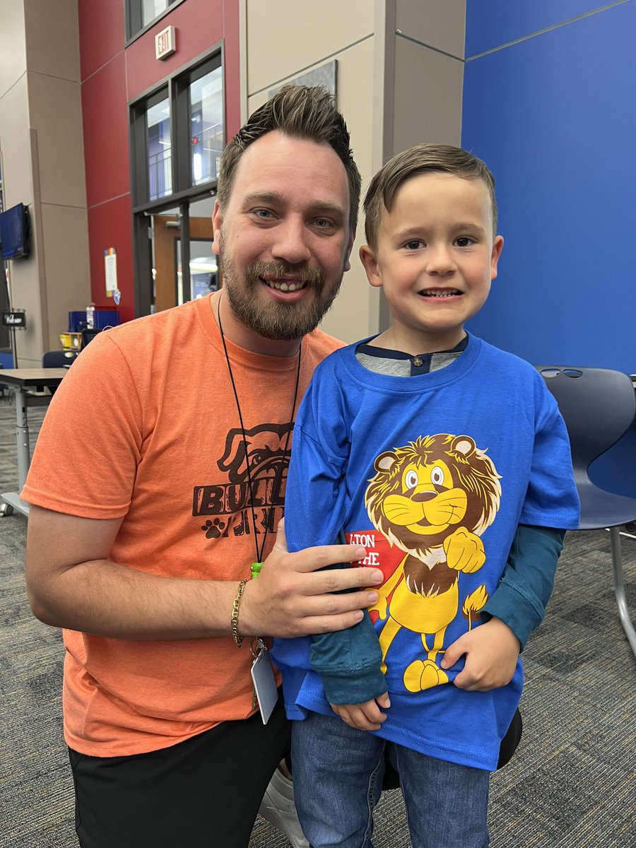 Stephanie F. Griffin (@stephfgriffin) on Twitter photo Super proud of our Lion of the Month! <a href="/DrKadeGriffin1/">DrKadeGriffin</a> <a href="/LomaxElementary/">Lomax Elementary</a> <a href="/Evolvingclassrm/">Mr. Michael Newman M.Ed</a> Super proud of our Lion of the Month! <a href="/DrKadeGriffin1/">DrKadeGriffin</a> <a href="/LomaxElementary/">Lomax Elementary</a> <a href="/Evolvingclassrm/">Mr. Michael Newman M.Ed</a>