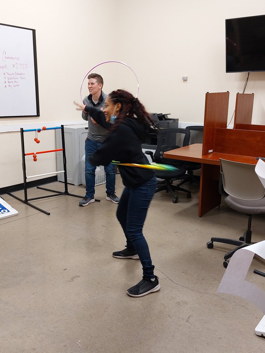 More fun at Commerce!! Woo-hoo Team!!@commerceHD <a href="/MarkAWilliams5/">Mark A Williams</a> <a href="/AnnaMaeFlower87/">Anna Moreno</a> <a href="/McFarrenGary/">Gary McFarren</a> @AthiaRenee <a href="/Diana_T_Tran/">Diana Tran</a>