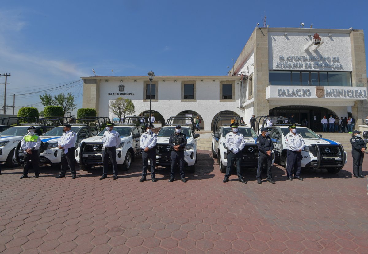 Con el fin de reforzar la seguridad en nuestro municipio, el Presidente Municipal de Atizapán de Zaragoza, Pedro Rodríguez Villegas entregó 133 nuevas unidades de policía. 🚓🚨(1/2)