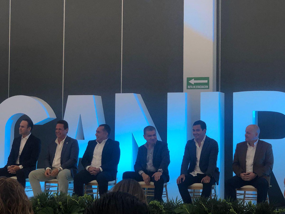 CANIRAC Coahuila felicita la ratificación como presidente CANIRAC Delegación Torreón a C.P. Guillermo Martínez Ávila así mismo como al nuevo Consejo Directivo para el ejercicio 2022 - 2023. ¡Enhorabuena! 👏 #unidosservimosamexico