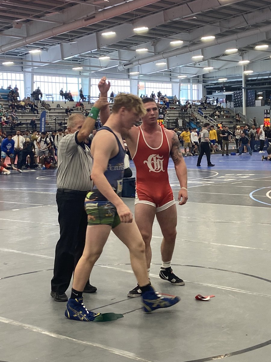 TJ win in round of 32