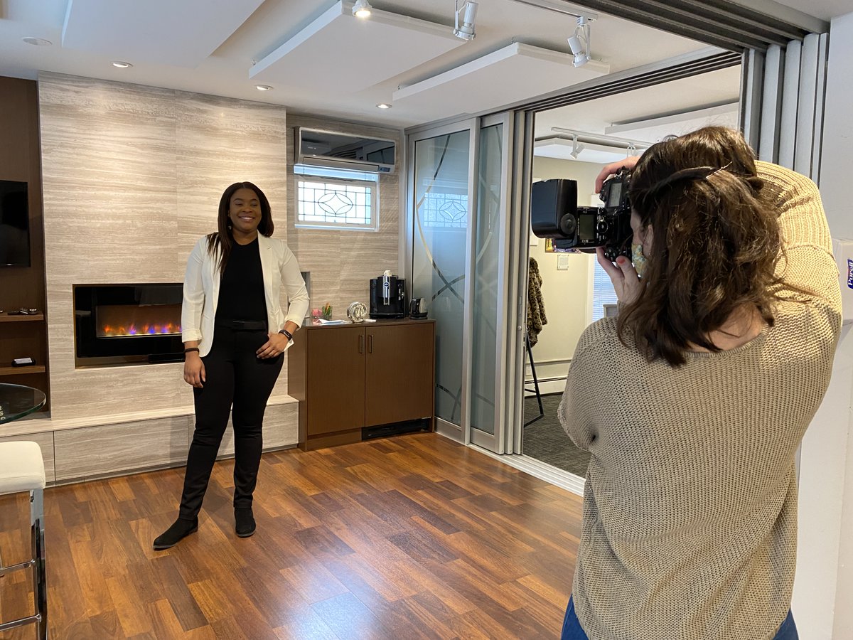 Behind the scenes shots from our professional head shot day earlier this month.  #professionalheadshot #businessimage #digitalimage #vibecentreto Village of Islington