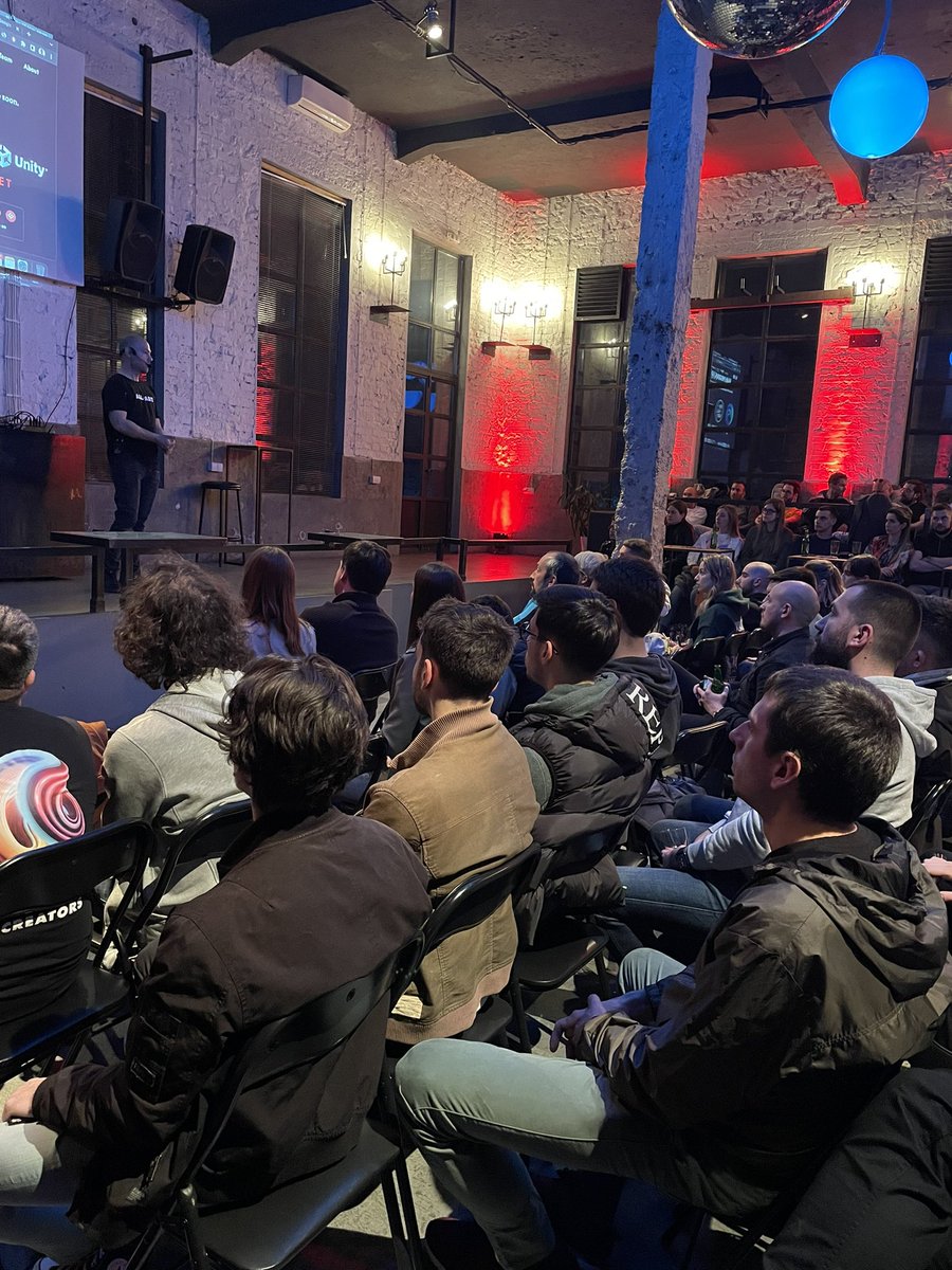 blockem0n's tweet photo. Full house nego šta 🔥

@mrvito / @AllArtProtocol / @stevyhacker / @NFTiz3r / @jakedoesfuture / @MichelangeloLb https://t.co/hMJhSNvxf7
