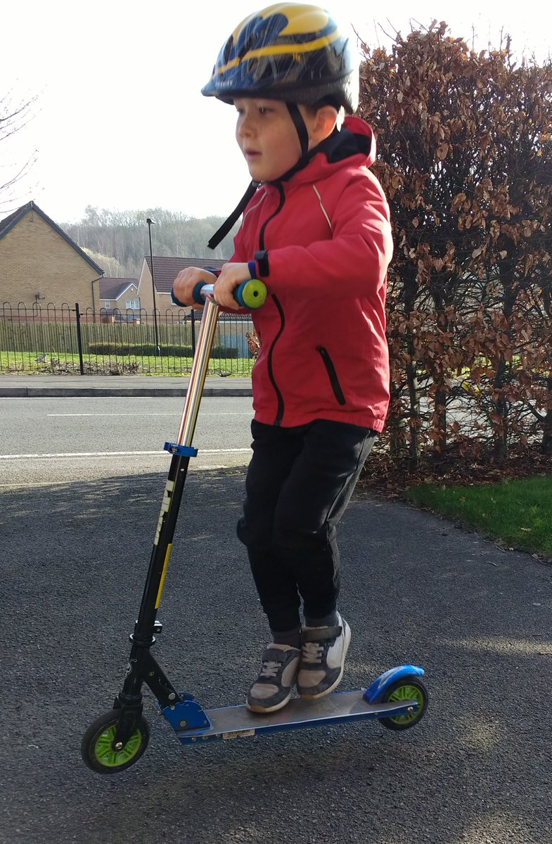 clarearussell's tweet photo. Flying into school to complete the #10DATC @SY_STARSAwards @StMaryHighGreen https://t.co/INHtku9qCh