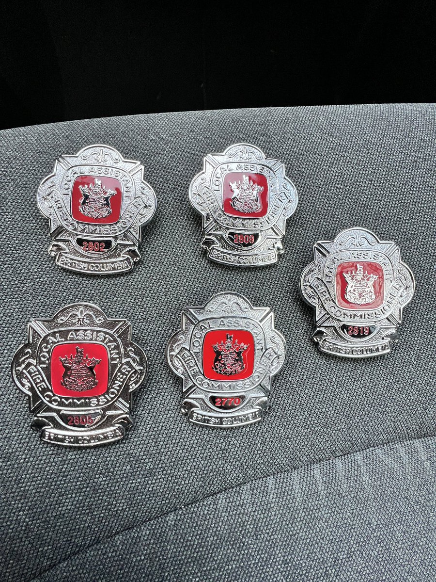 DCSheldonYoung's tweet photo. Congratulations to the 5 @VanFireRescue / @IAFF18 members receiving their Local Assistant to the Fire Commissioner badges this week!
@BC_FireSafety
#FireSafety
#VFRS
#OFC
#FireInvestigators
#FireInspectors https://t.co/pmC4VcXViG