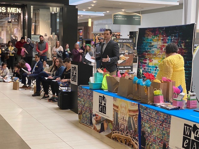 ShopEastTowne's tweet photo. Congratulations to all of the wonderful young students awarded for their impressive artwork at East Towne Mall! 👏 🎉 Thank you to the Wisconsin Art Education Association and art educators across the state for pouring into the lives of our kids! 
#Madison https://t.co/50o1NJQw8B