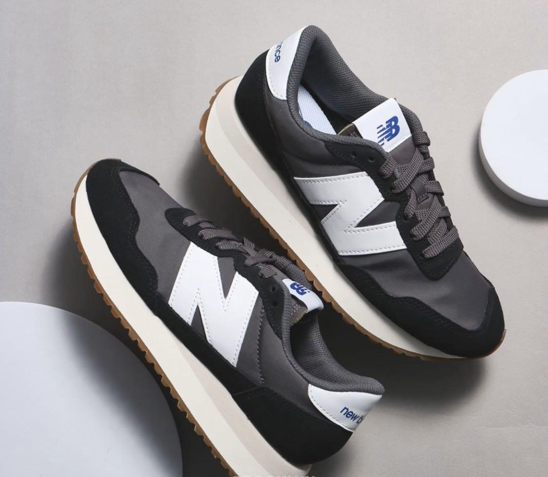 Nos despedimos por hoy con unas de las zapatillas recién llegadas de la nueva temporada primavera/verano 😎✌
¡Las New Balance 237 ya están en nuestro almacén!
#NewBalance #sneakers #zapatillas #deportivas #NB237