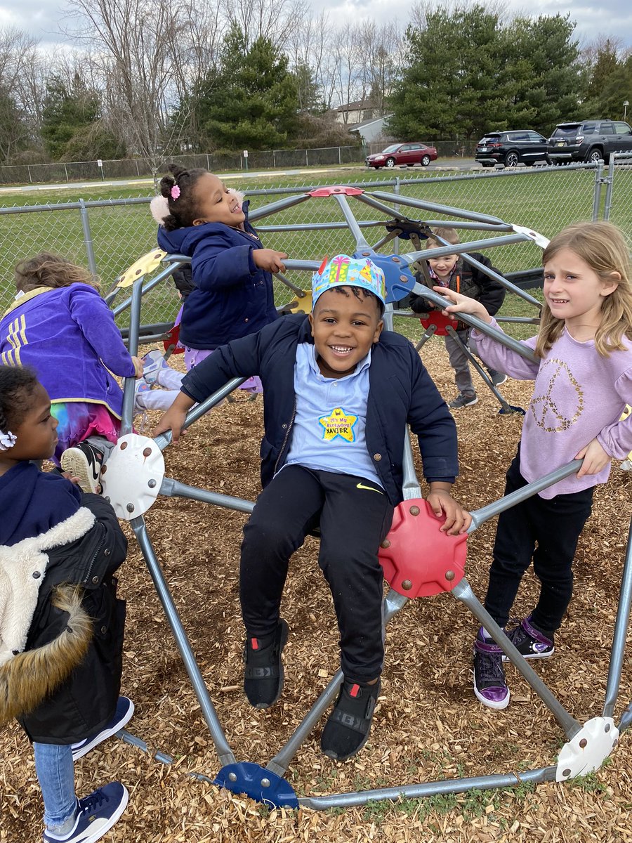 Dana Lubin tweet media