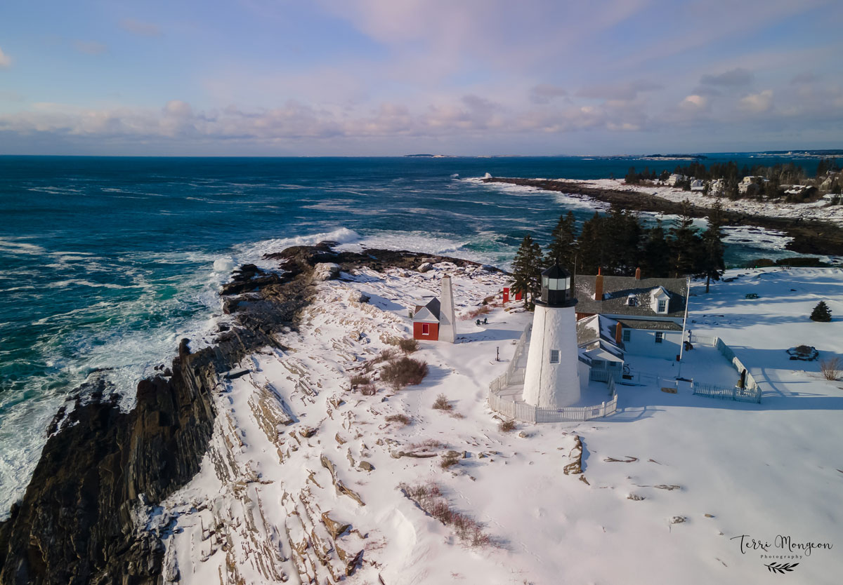 MagazineofMaine's tweet photo. Staff photographer Benjamin Williamson just added a few more photos to his #BensPicks list, including this image of #PemaquidPointLight photographed by Terri Mongeon. See them all here. ➡️ https://t.co/ittstizdj3 https://t.co/OplibRhDGP