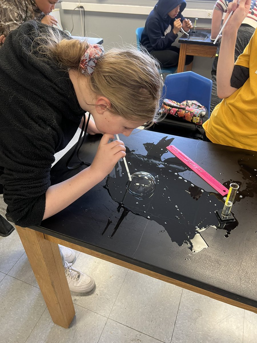 nikwaggoner's tweet photo. Blowing soap bubbles! Part 2 #fmsteach #fmsproud #havingfuninscience https://t.co/bEV0b02TpA
