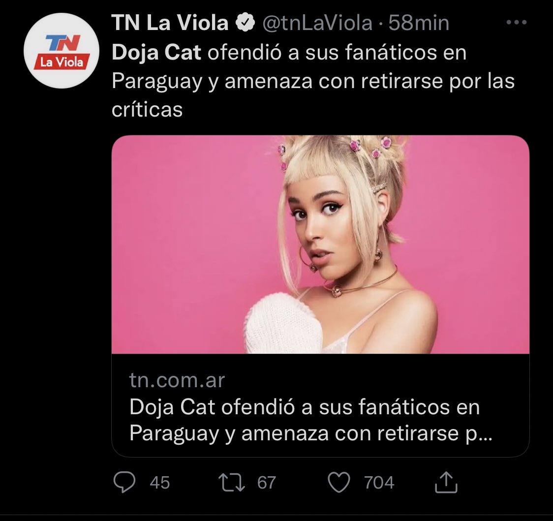 juammario's tweet photo. Si hoy no queres tomar te doy motivos: 
- Megan Fox chupo con su novio en ko’ape Bar
- Doja Cat dijo que se iba a retirar de la música por que hablo mal de Paraguay y le dieron con todo
- Mia Khalifa subio memes de las diablitas
- Ganó Paraguay después de 6 partidos https://t.co/ygOV4rRqkB