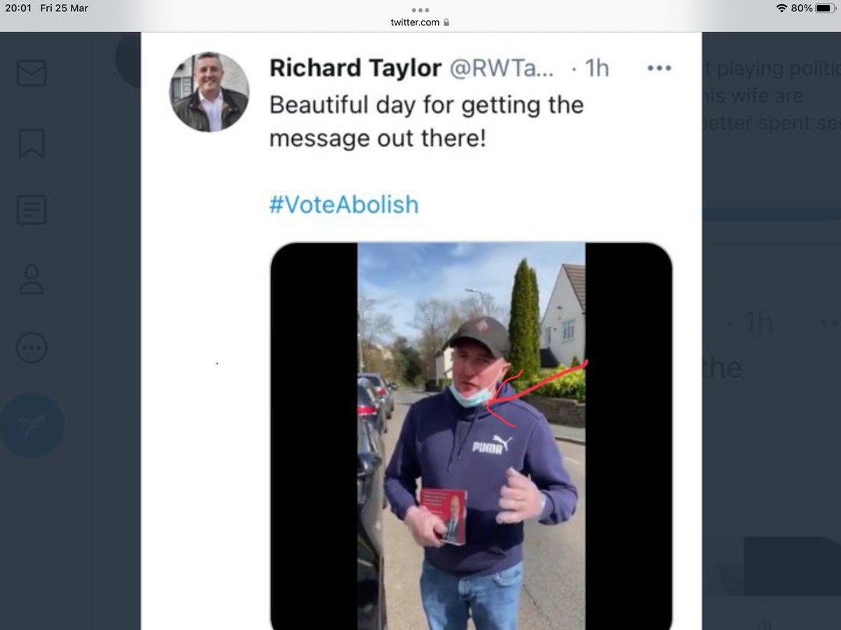eva41111265's tweet photo. @lindatamplin @RWTaylors Dick has been known to utilise a chin support though.
Absolute plank of a bloke.
#DickTheGrift https://t.co/FJJy1oxuyd