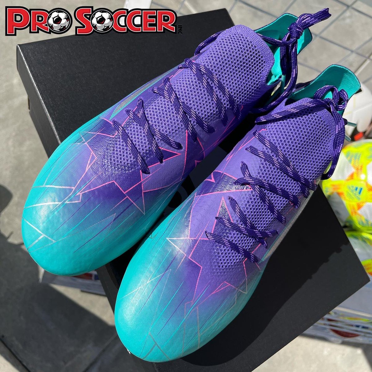 soccerpostfres's tweet photo. ICYMI: The #Adidas #Speedflow.1 boots from the #ChampionsCode Pack are in stock

6929 N. Willow Ave. STE 109 #Fresno, CA https://t.co/q43yqkvgt4