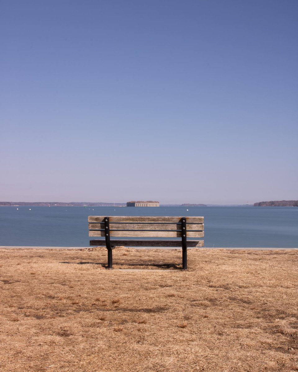 PortlandOldport's tweet photo. Enjoy the view!
πΈ IG: photosbykevinsmith
#portlandoldport #portlandme #portlandmaine #portlandeasternpromenade #easternpromeande #visitportlandmaine #visitportland #portlanddowntown #downtownportland #portland #oldport #easternprom https://t.co/w80jdUGal0
