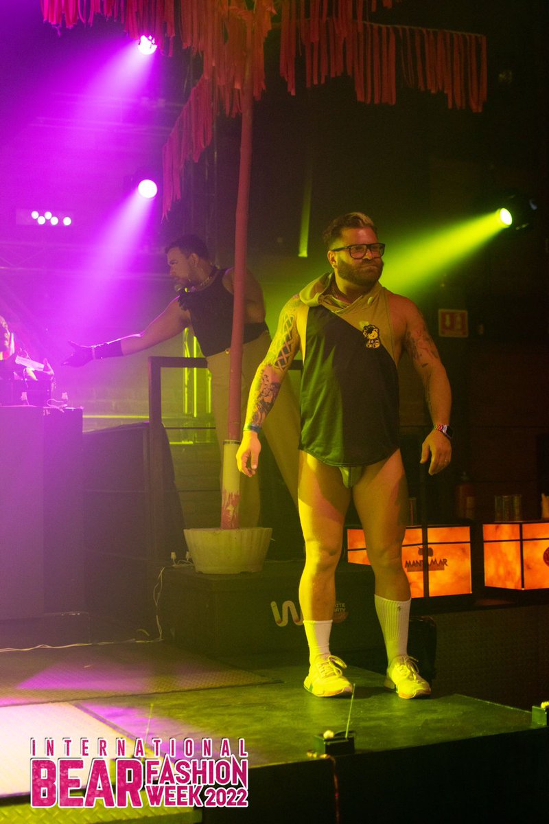 StresWear's tweet image. Hicimos una collecion cápsula para playa y para ositos !