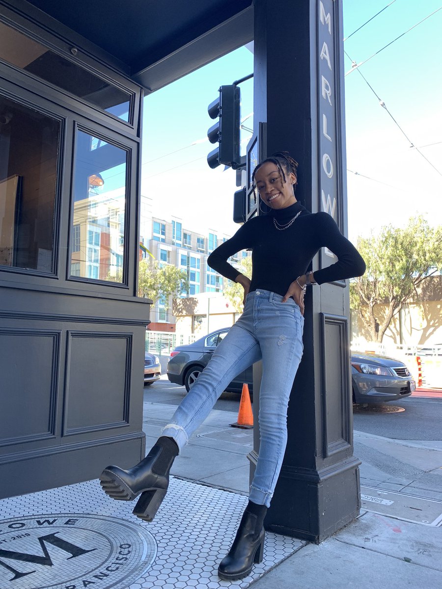 damoyee's tweet image. #TikTok invited #DAMOYEE to perform an acoustic set at an exclusive dinner party during the Game Developers Conference in #SanFrancisco earlier this week!