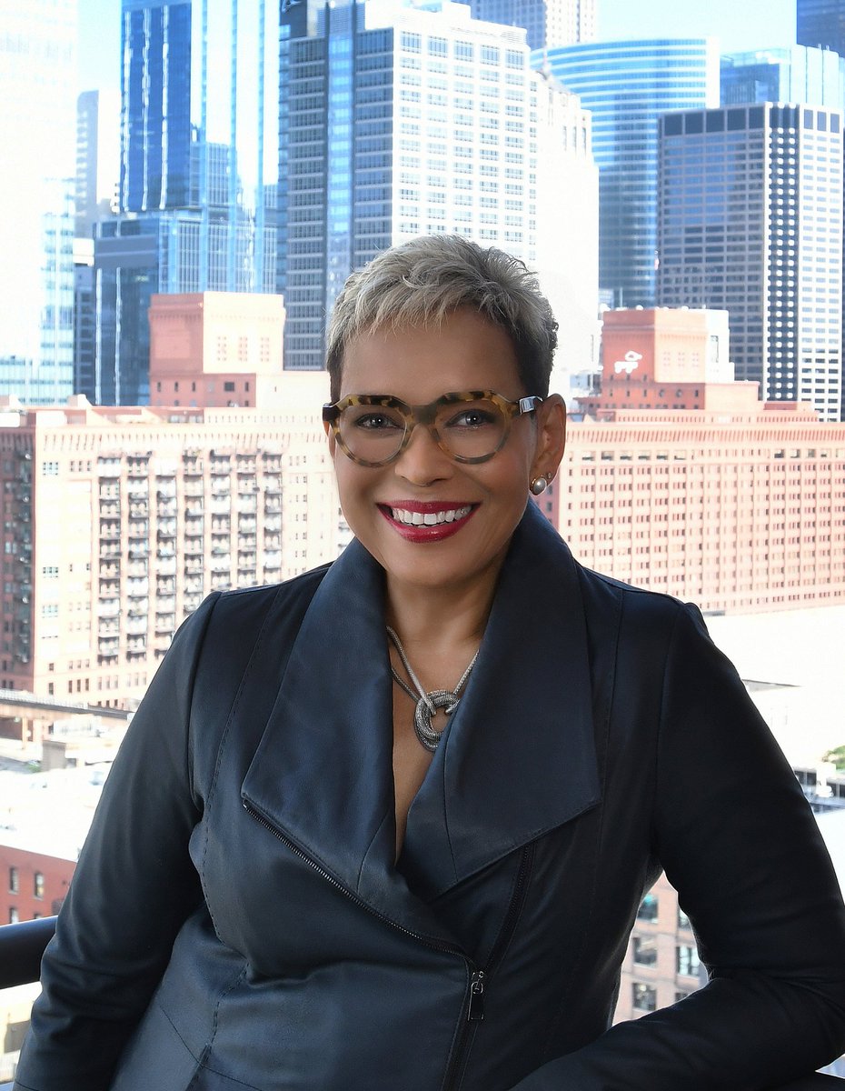 TaylorJohnsonPR's tweet image. How do you make a #career pivot in commercial real estate? An #MSRE degree can catapult career success in the $33 trillion #commercialrealestate industry. Read more in today’s #TJTalk: conta.cc/3JGn4P9