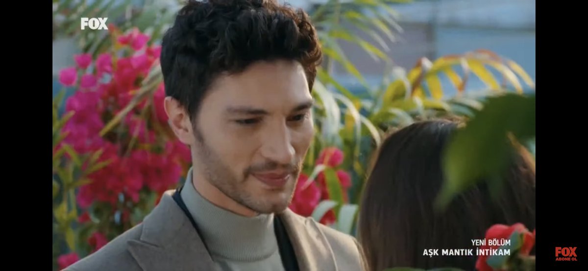 TurkishSeries00's tweet image. #sensizolmaz #AskMantıkİntikam #ErZan their smiles 🤍😭