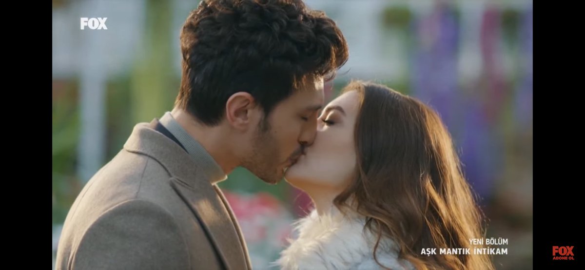 TurkishSeries00's tweet image. #sensizolmaz #AskMantıkİntikam #ErZan 😫😫😫 they finally kissed 🤍