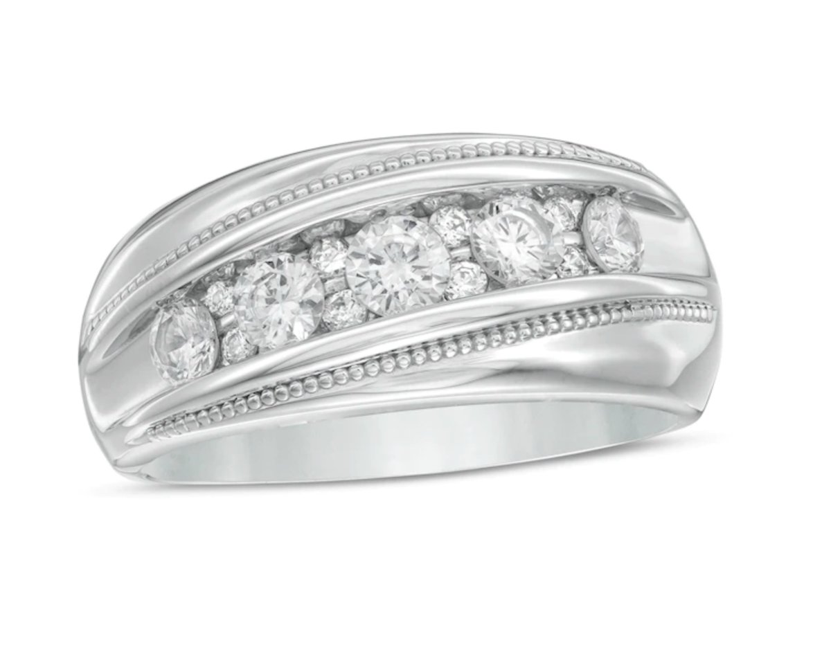 KarenDybis's tweet photo. Zales Flips Its Logo And Engagement Norms With #SheProposed Campaign
https://t.co/iFhdIPI8tI via @JCKMagazine https://t.co/Z6dcqd5ILP