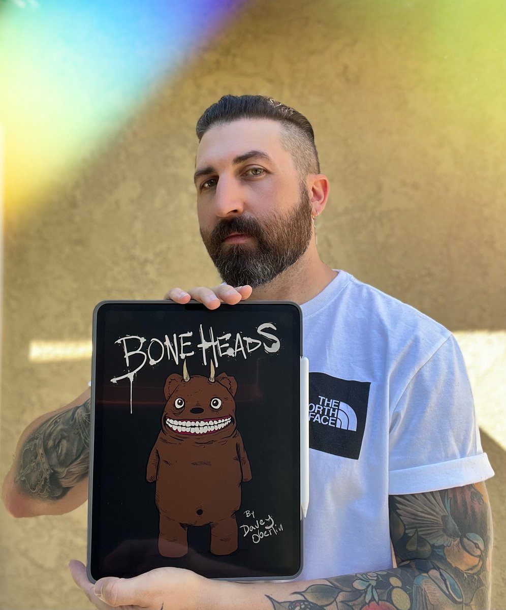 DaveyOberlin's tweet photo. Hi! I'm Davey, an artist, a musician, a producer, and now a new #nftartist. I've been drawing since kindergarten. My art is a culmination of all things I grew up on. @nftboneheads are my unique creatures and I can't wait to share more about my art and meet incredible frens. #nft https://t.co/Pvo1vm074S