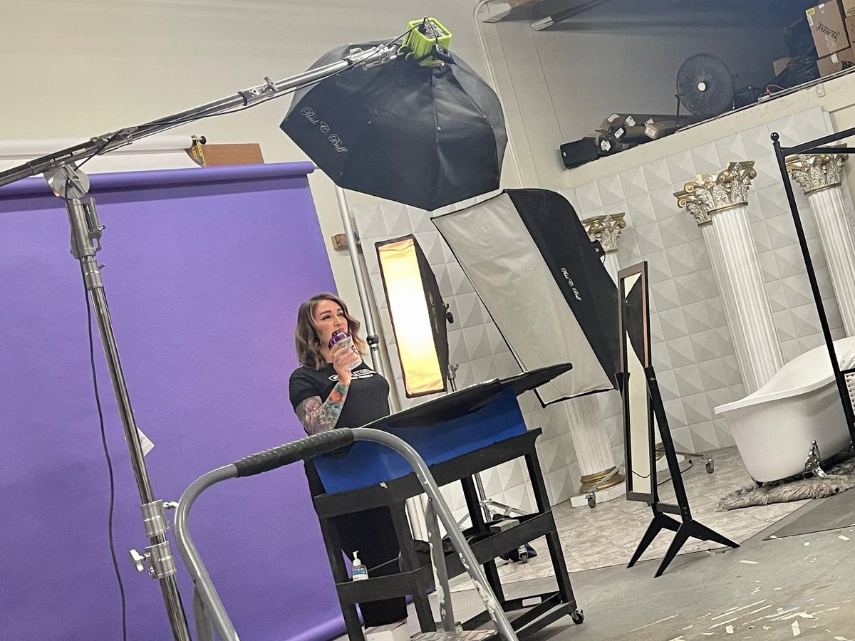 Hey <a href="/GFuelEnergy/">G FUEL®</a> fam! Here’s a behind the scenes look! There’s a royal purple and shiny gold shaker with The Burrow house crest out there and it’s ready for it’s close up! I’m so freaking excited! Squeeee! 🥳 #gfuel #gsquad