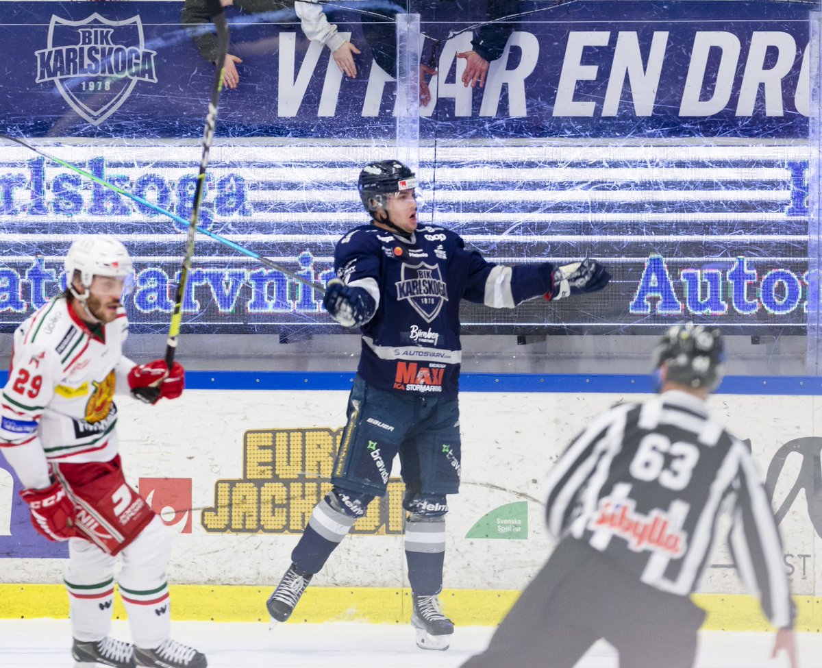 Det var kamp in på målrakan men BIK vinner kvartsfinal 1 hemma mot Mora med 2-0. Målskyttar BIK: David Lilja och Aleksi Rekonen. Lars Volden höll nollan! Läs mer i Eftersnack senare under kvällen.

#BIKKarlskoga #viharendröm #StoltaBIKare