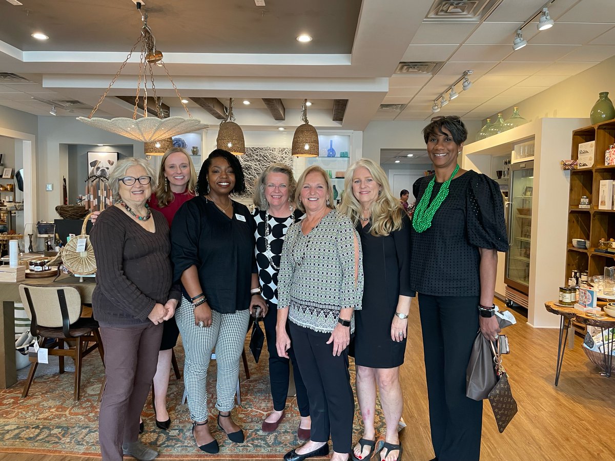 STACAdvocacy's tweet photo. THANK YOU to all that joined us for a Happy Hour event at Hearth &amp; Soul TLH! Don’t forget that through the end of the month of March, 100% of the net profits from the purchase of a candle will be donated to benefit our work supporting sex and labor trafficking survivors. https://t.co/oGwdaVszIa