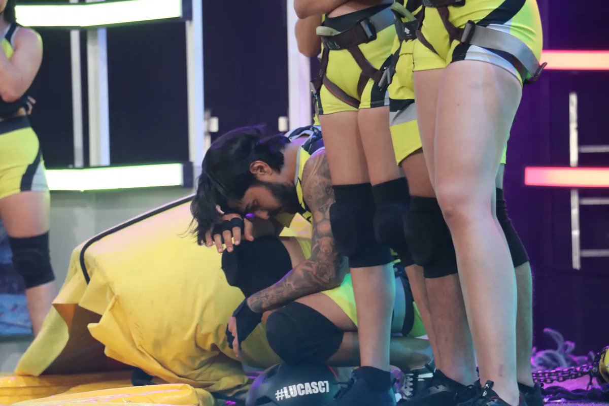 Calle_7PY's tweet photo. ¡Qué TRISTE noticia! 😭💔
#AnibalC7 está lesionado y va a la banca.
#NosVemos en #Calle7Py https://t.co/PvZeX2S574