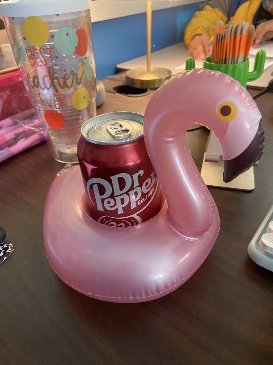 The most fun surprise on our final day before spring break! #BestAdmin 🌴 #RBELearns