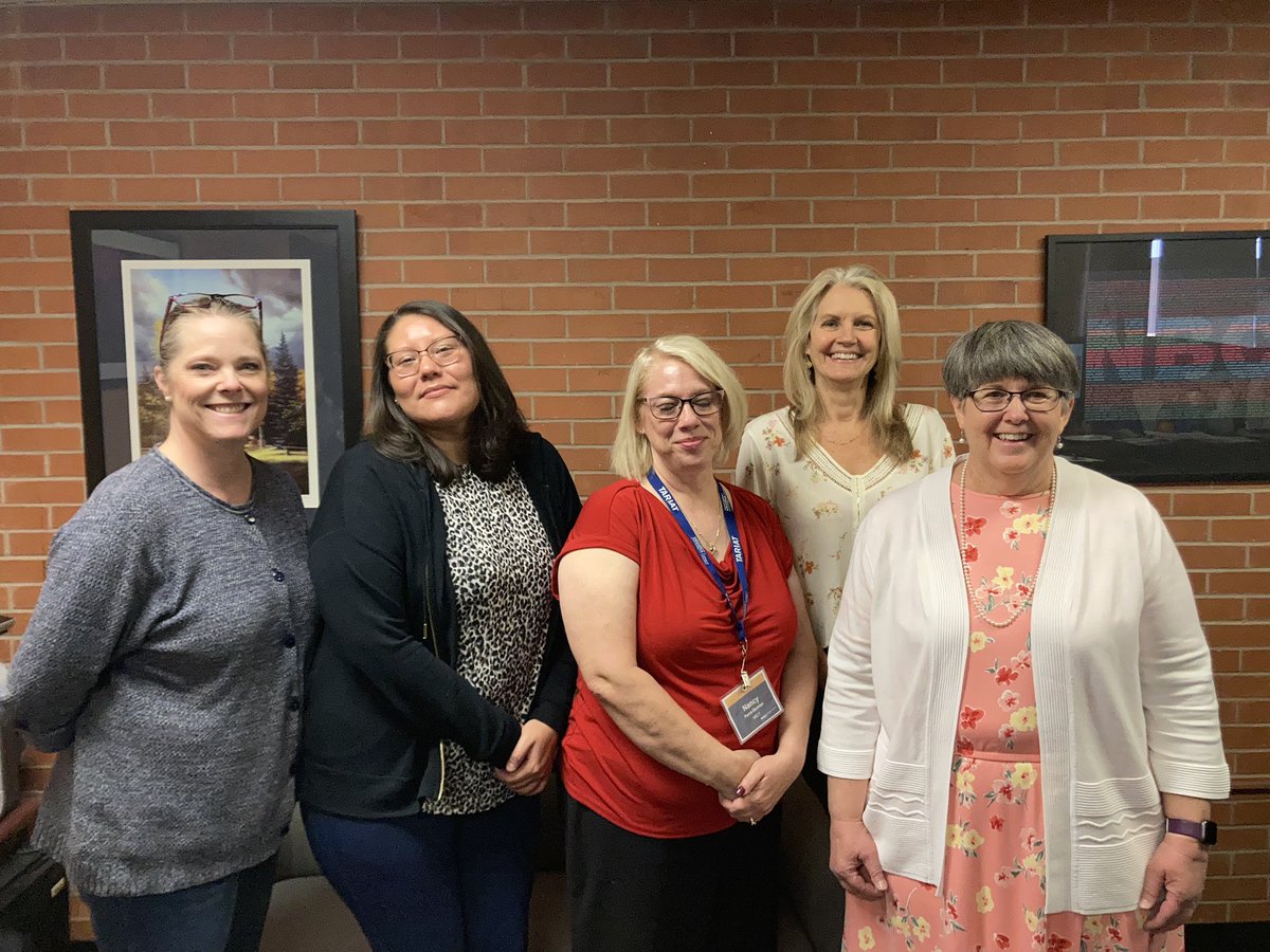 #2022TARIAT Visiting with Nancy Parra-Quinlan in the Dean’s office