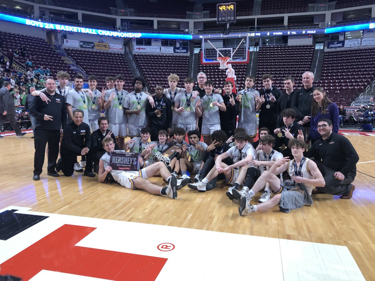 OLSH_HighSchool's tweet photo. CHARGERS ARE 2X STATE CHAMPIONS! 💜💛🏀💛💜 OLSH Boys Basketball finishes the season undefeated, defending their state title, and tying the state record with 68 straight wins! #OLSHChargers #ChargersAreChampions https://t.co/c4GsHzylo9