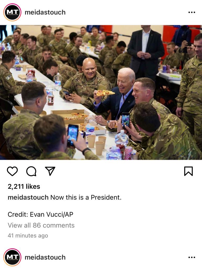 BrooklynFlowe15's tweet photo. @JarrettRenshaw Sharing a laugh with the troops! https://t.co/Bl8cETiW59