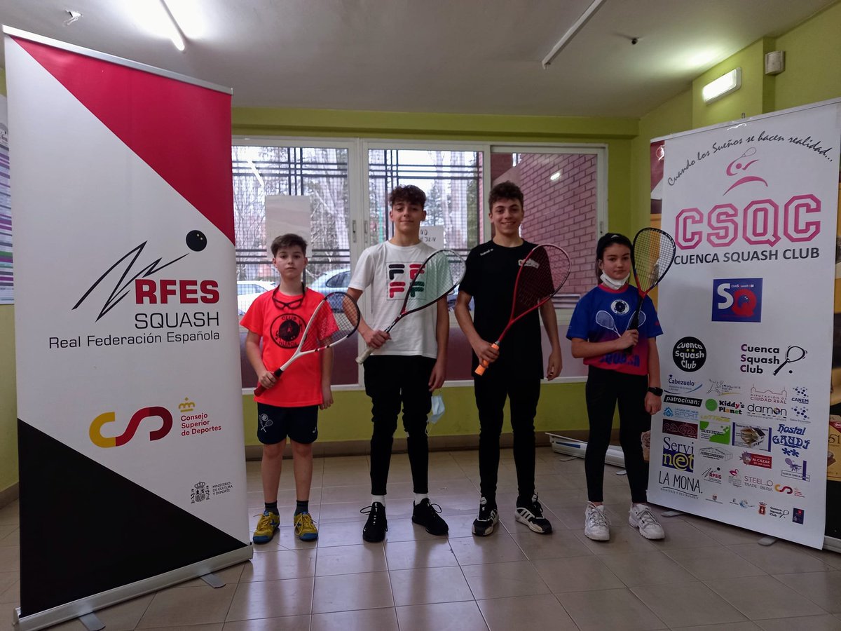 JGordonJackson's tweet photo. Suerte a los chavales de @SquashPalencia en el CTO de España sub-13 y 17 de Squash
en Cuenca este fin de semana.
Good luck to the kids of @SquashPalencia at the Spanish under-13 and 17 Squash Championship this weekend in Cuenca.
Nerea Arturo Nicolás y Pablo. https://t.co/x9YA9AA5C0