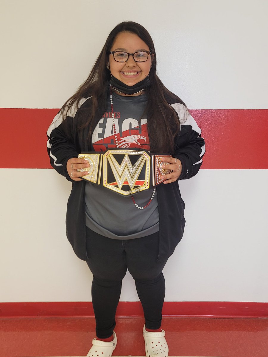 BenavidesIsd's tweet photo. Our high school and JH athletes of the week! Michael DeLeon &amp; Lilliana Cano 
JH: Angel Bowen &amp; Rihana Pena! https://t.co/JDnKMK0vbN