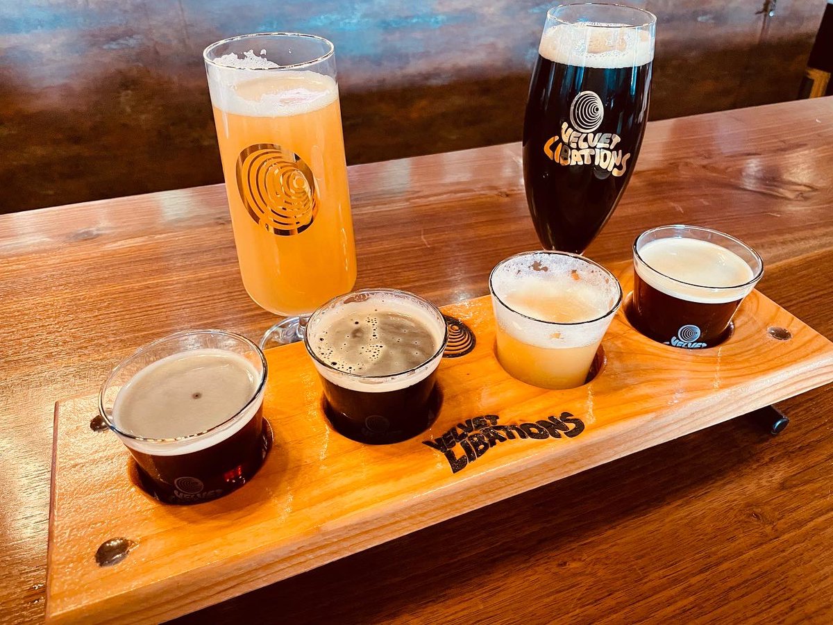 ctbeertours's tweet photo. Check out @velvetlibations in Wolcott. #ctbeer #ctbeertours #ctbeertrail #ctbreweries #ctbeerdrinkers #ctcraftbeerlovers https://t.co/LjjhR22LNv