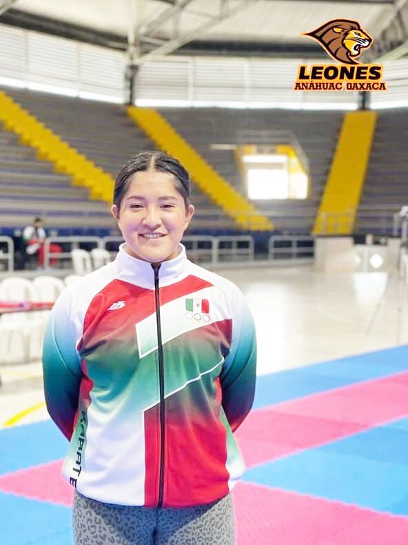 AnahuacOaxaca's tweet photo. ¡Valeria Nogales esta lista para representar a México en los centroamericanos de karate! 
Nuestra leona de ingeniería ya se encuentra en Bogotá, Colombia, sede del campeonato Centroamericano y del caribe de karate
¡La mejor de las vibras leona!🙌💪🦁 https://t.co/6WNQkFKHlV