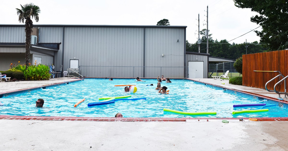 txkplex's tweet image. Swim Lessons in the heated pool are beginning in April! If you're interested you can sign up on our website or call us. 

#swimlessons #pool #texarkana #gym