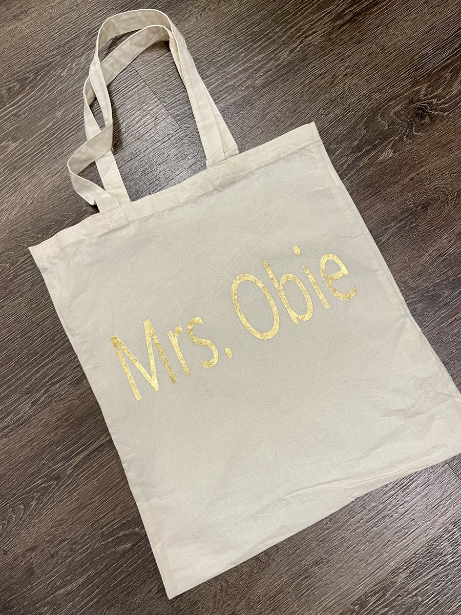 Some students made these for teachers. I love it so much! Perfect bag to carry my papers home on the weekends 👍🏻❤️🖤 <a href="/EllisElementary/">Ellis Elementary</a>