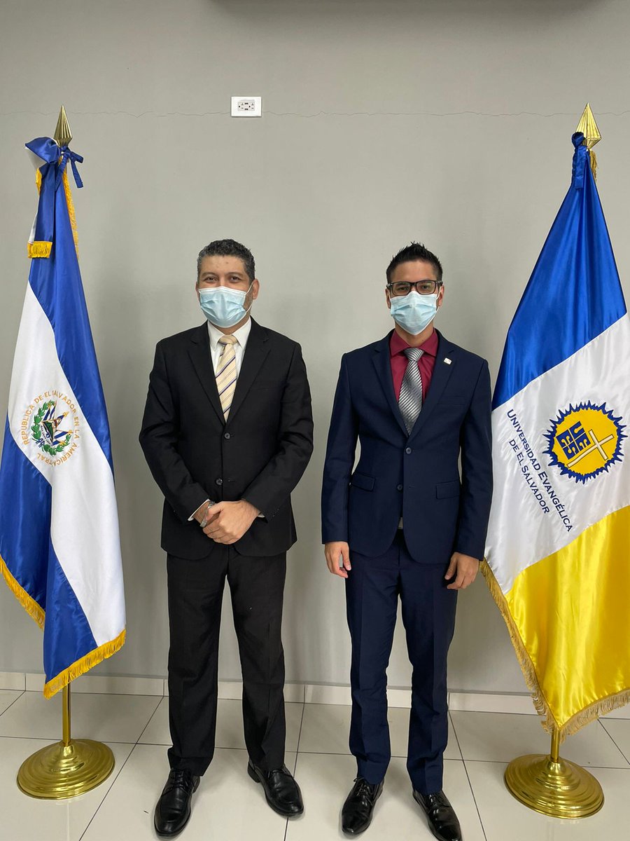 embpanamaeslv's tweet photo. El Enc. de Asuntos Consulares @ivan_karica visitó el día de ayer la @ueesoficial para conversar sobre la importancia de brindar espacios y oportunidades a los estudiantes, a través de proyectos y actividades.

@CancilleriaPma @DavidEPalaciosP https://t.co/klECih5wSz