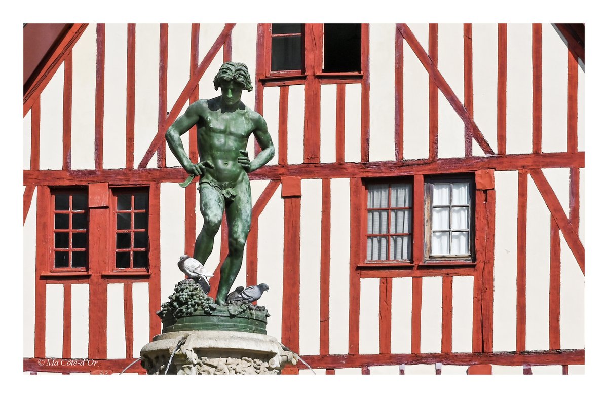 MaCotedOr's tweet photo. Un incontournable à Dijon, la statue du "Bareuzai" du sculpteur Noël-Jules Girard (1904)
#CôtedOr #Bourgogne #BFC #MagnifiqueBourgogne #BaladeSympa #MagnifiqueFrance #patrimoine #Dijon #photography #FranceMagique #Photographie #photo #nikonz6 #nikonphotography #Histoire https://t.co/QlPe6z1T0n